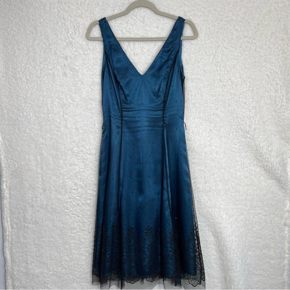 Used once cocktail dress perfect for any special occasion!
